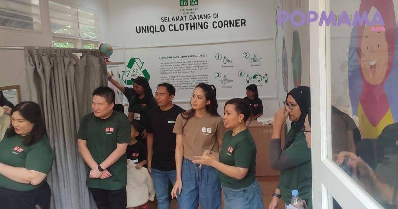 Potret Maudy Ayunda saat di Uniqlo Clothing Corner SOS Children's Village, Minggu (28/07/2024), di Cibubur, Jakarta Timur. - Popmama.com/Erenzwei Ernawan